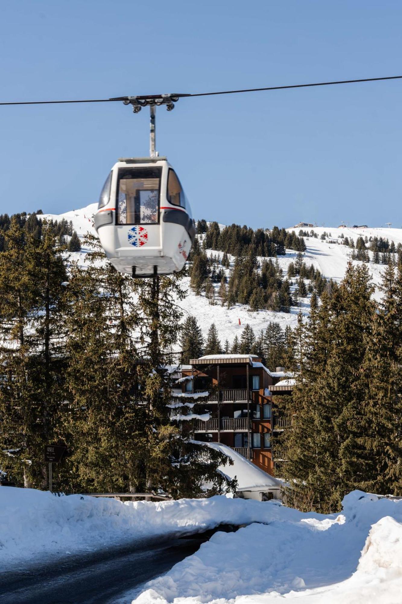 Lake Hotel Courchevel 1850 Bagian luar foto